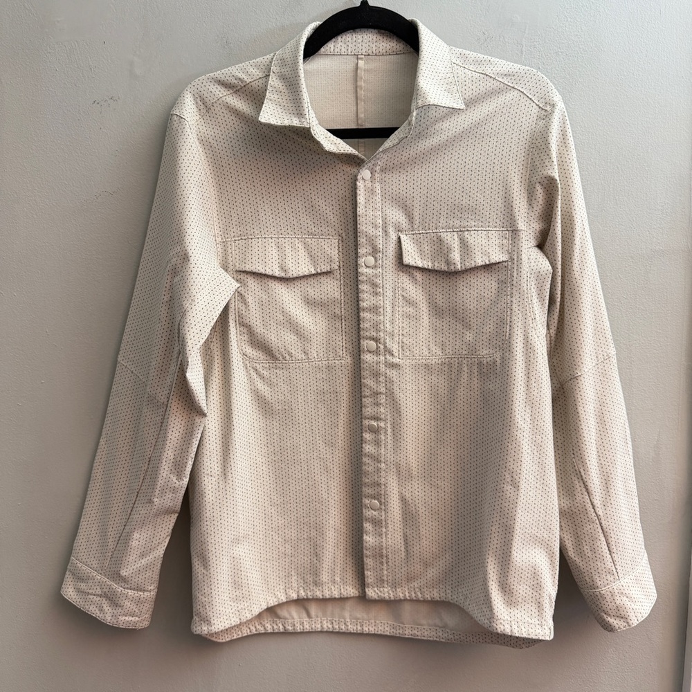 Lululemon Airing Easy Slim Microdot Snap Up Long Sleeve Shirt, Medium